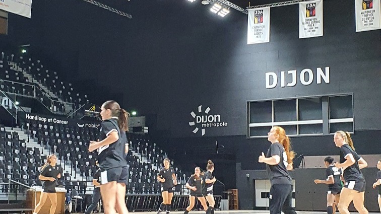 Les handballeuses dijonnaises débutent leur saison sur un match nul 